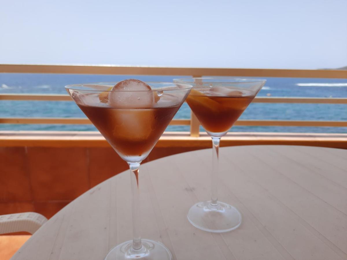 Isamaria Terraza En La Playa Las Palmas / Gran Canaria